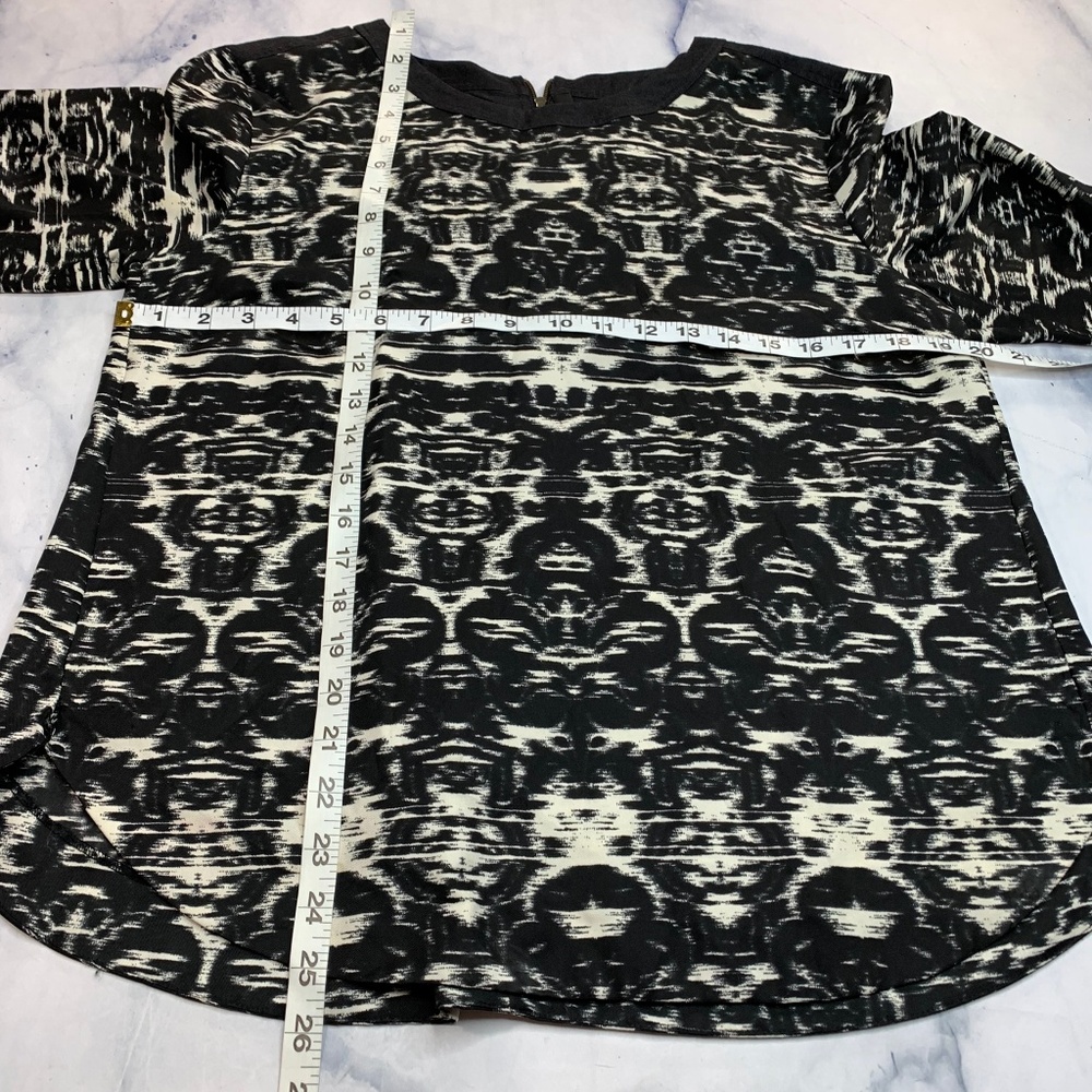 J. Crew Black White Blurred Ikat Top Blouse - Picture 7 of 8